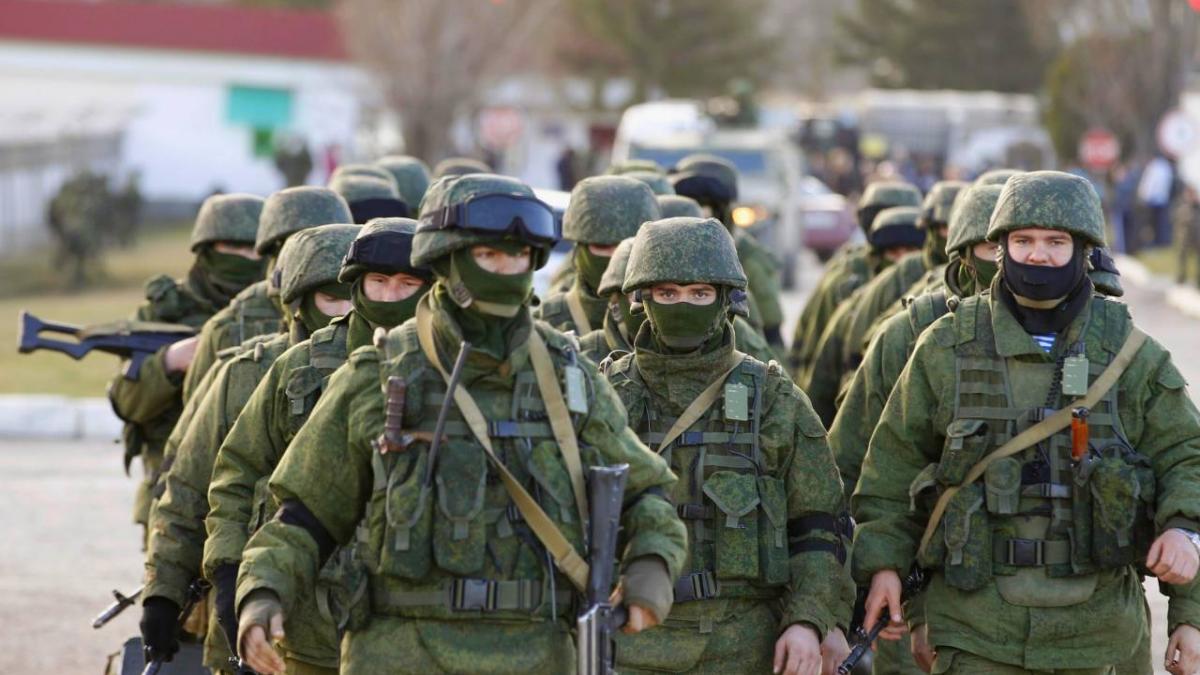 Украинская разведка увидела 30 тысяч российских солдат в Крыму Украинская разведка увидела в Крыму 30 тысяч российских солдат