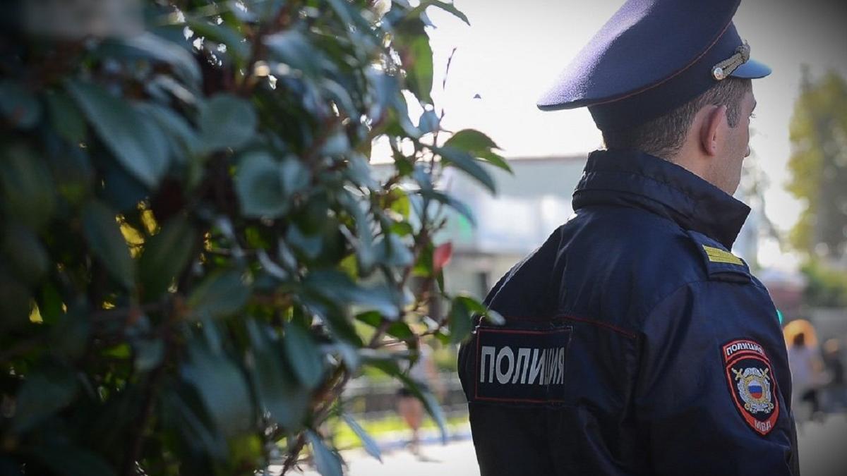 Жительница Сибири подожгла 11 автомобилей в Сочи Жительница Сибири подожгла 11 автомобилей в Сочи