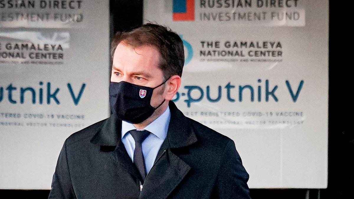 Власти Словакии заявили о подготовке к началу вакцинации "Спутником V" Вице-премьер Словакии Игорь Матович