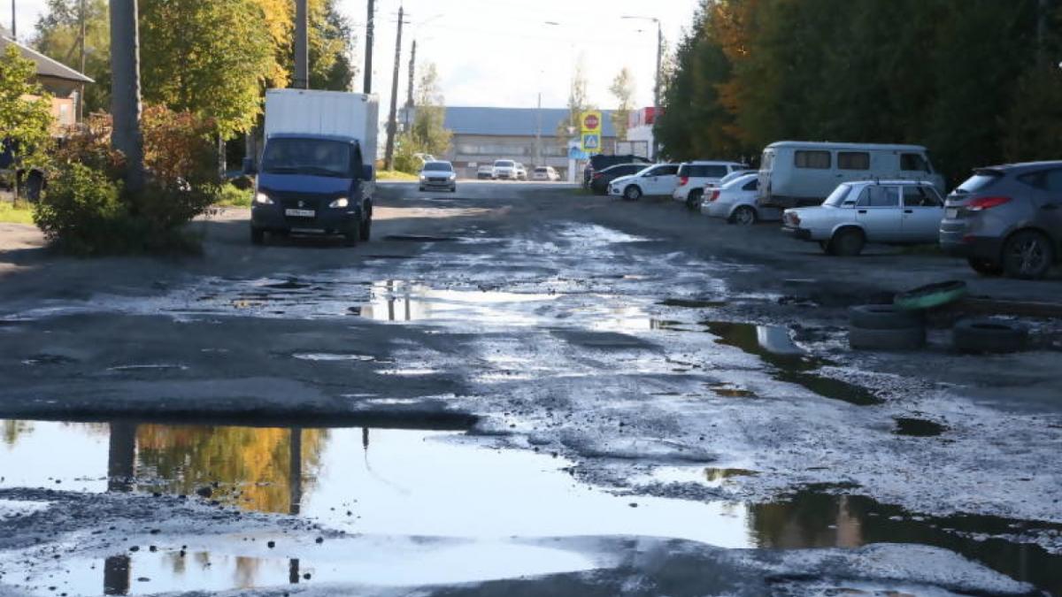 Волонтёру по ремонту дорог в Шахтах глава города выразил благодарность и вынес предупреждение Жителю Ростовской области пригрозили штрафом за ремонт дорог