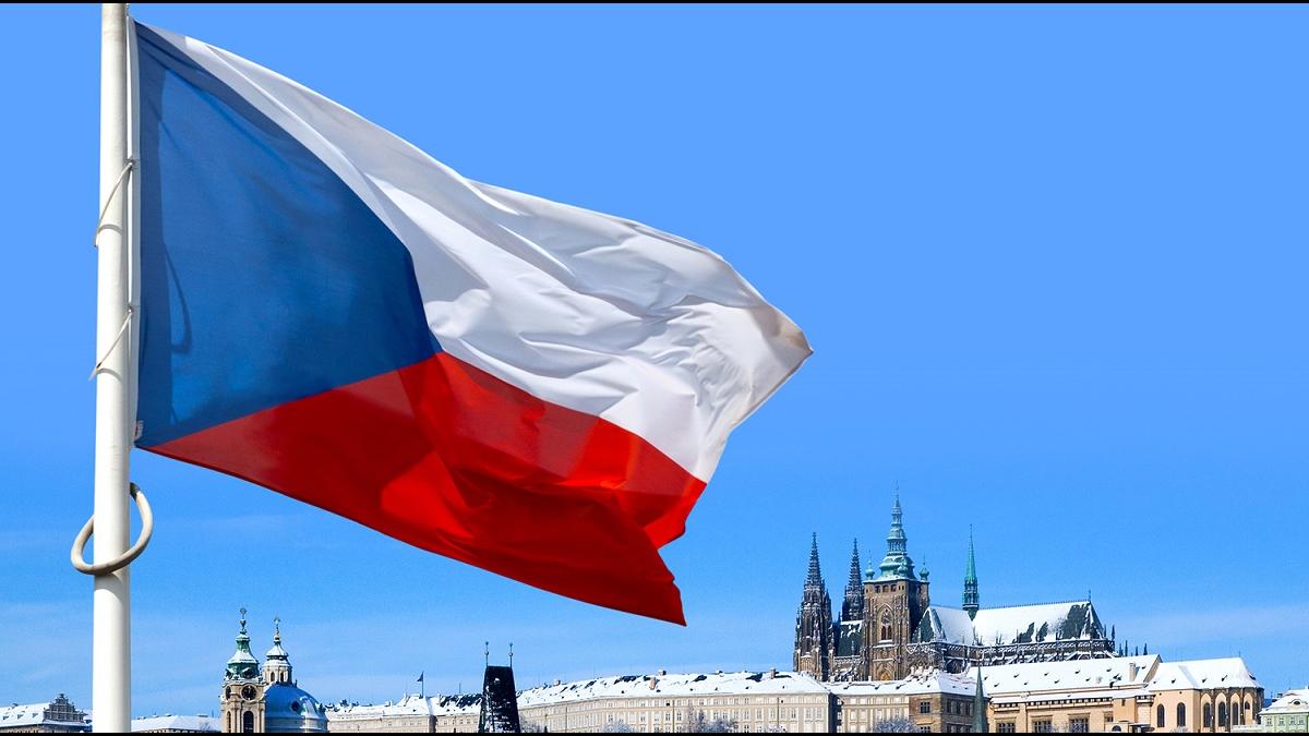 Чешские бизнесмены выступили с неожиданным предложением к Москве Чешские бизнесмены просят открыть бизнес-центр в Москве