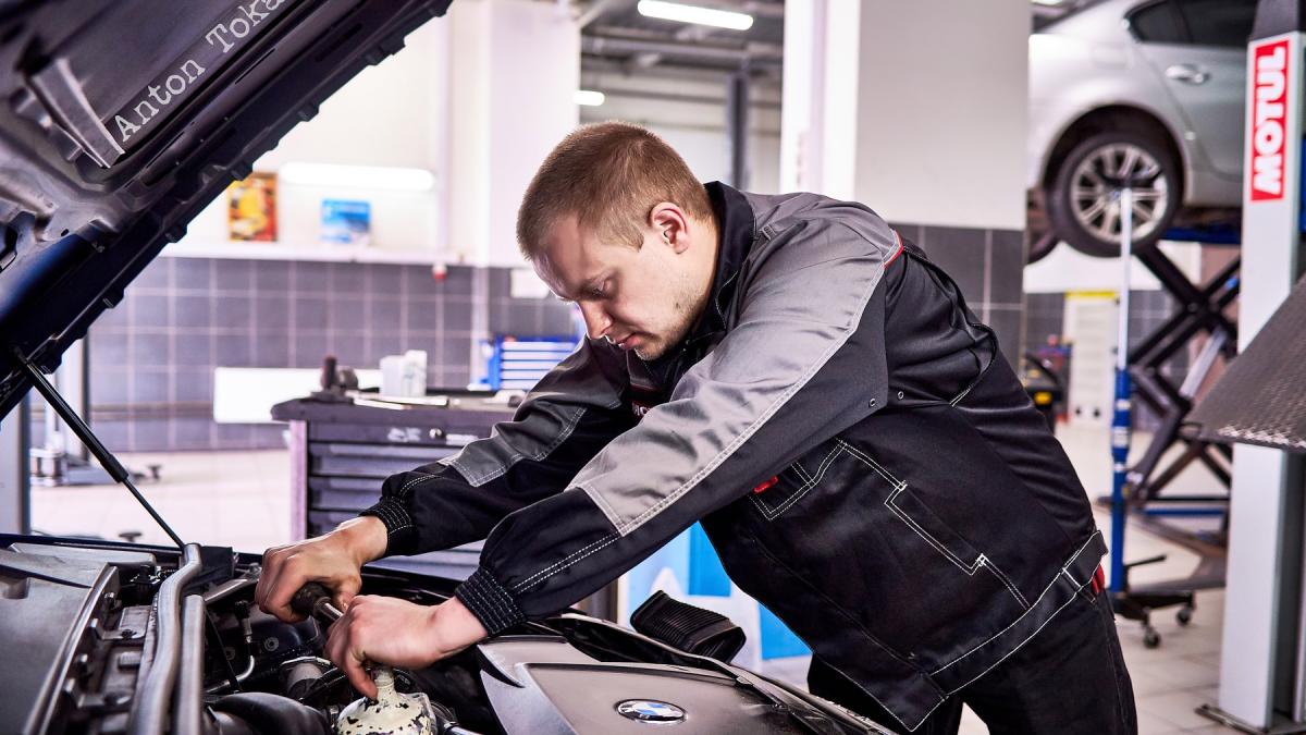 Рабочий автосервиса Автосервис работа