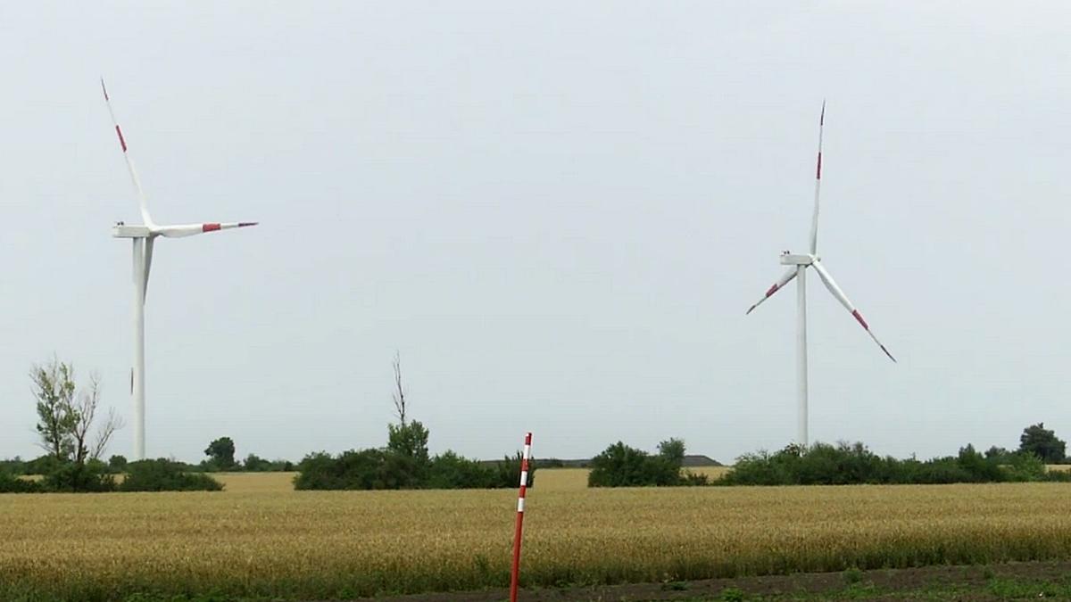Ветряные мельницы Азовской ВЭС Ветряные мельницы Азовской ВЭС