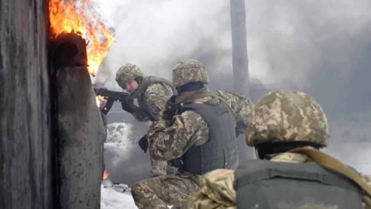 Украинские военные Бои в Донбассе - наступление