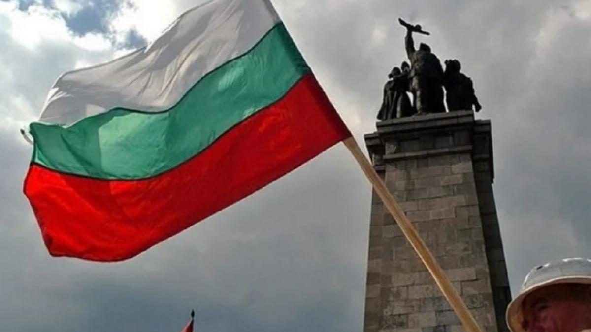 Флаг Болгарии Болгария флаг