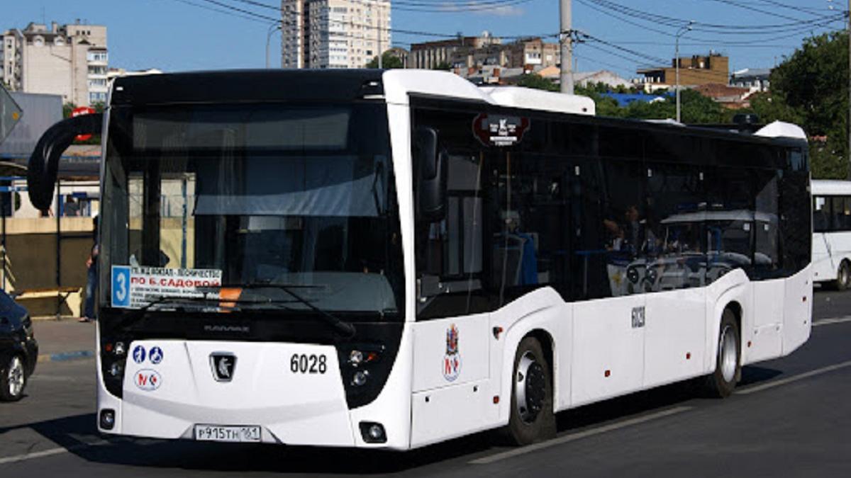 Автобус в Ростове-на-Дону В Ростове-на-Дону усилили контроль над вакцинацией перевозчиков