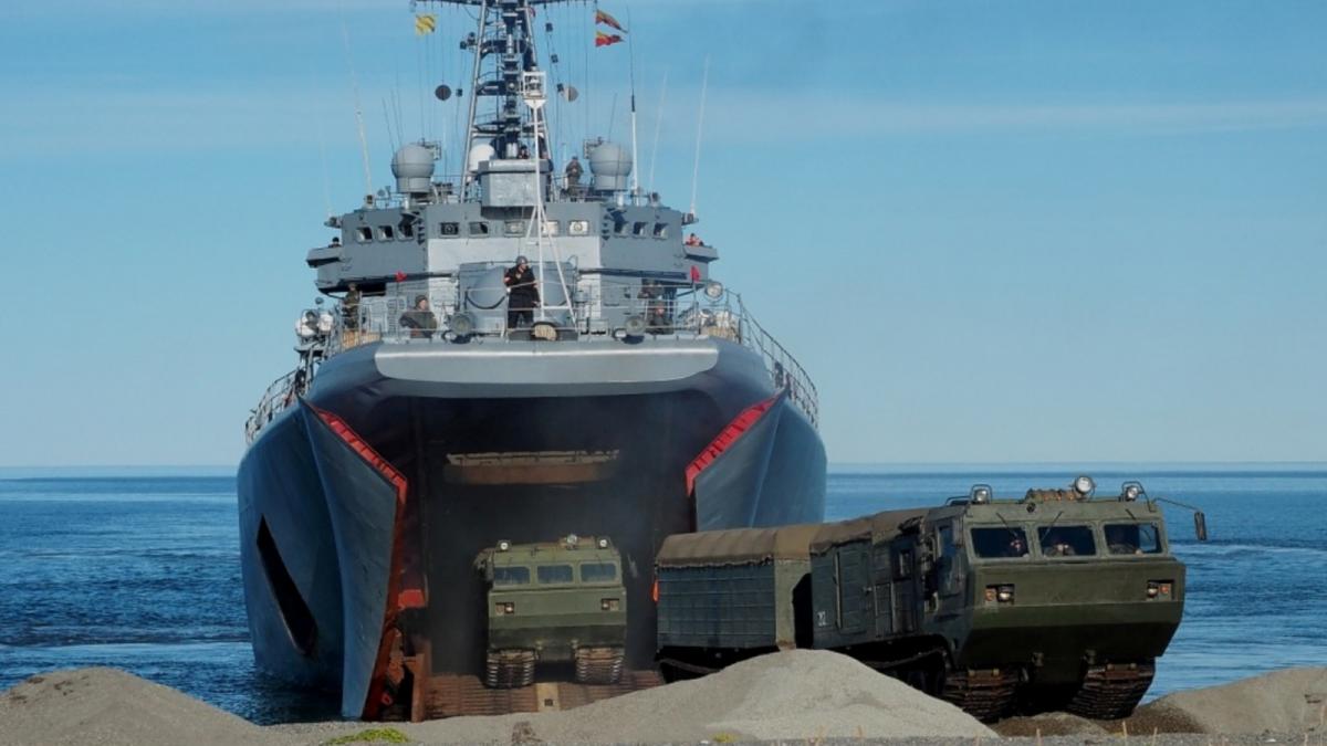 военные учения России на Чукотке учения возле Аляски