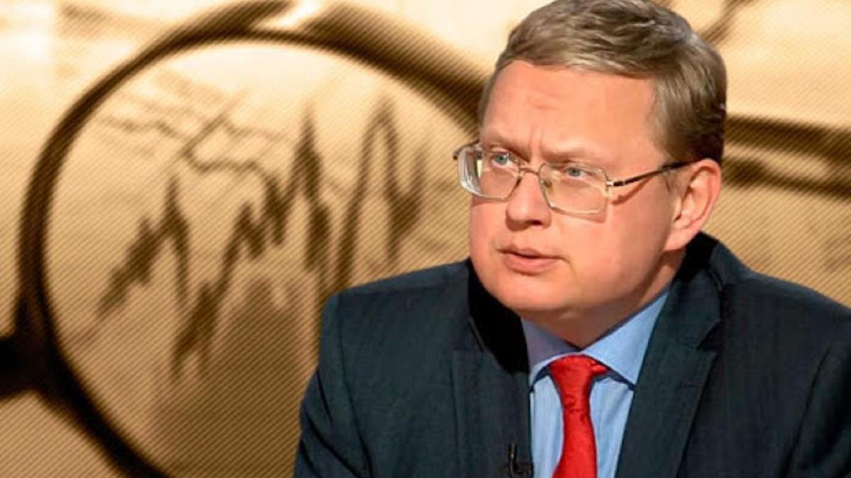 Экономист Делягин во время интервью Делягин