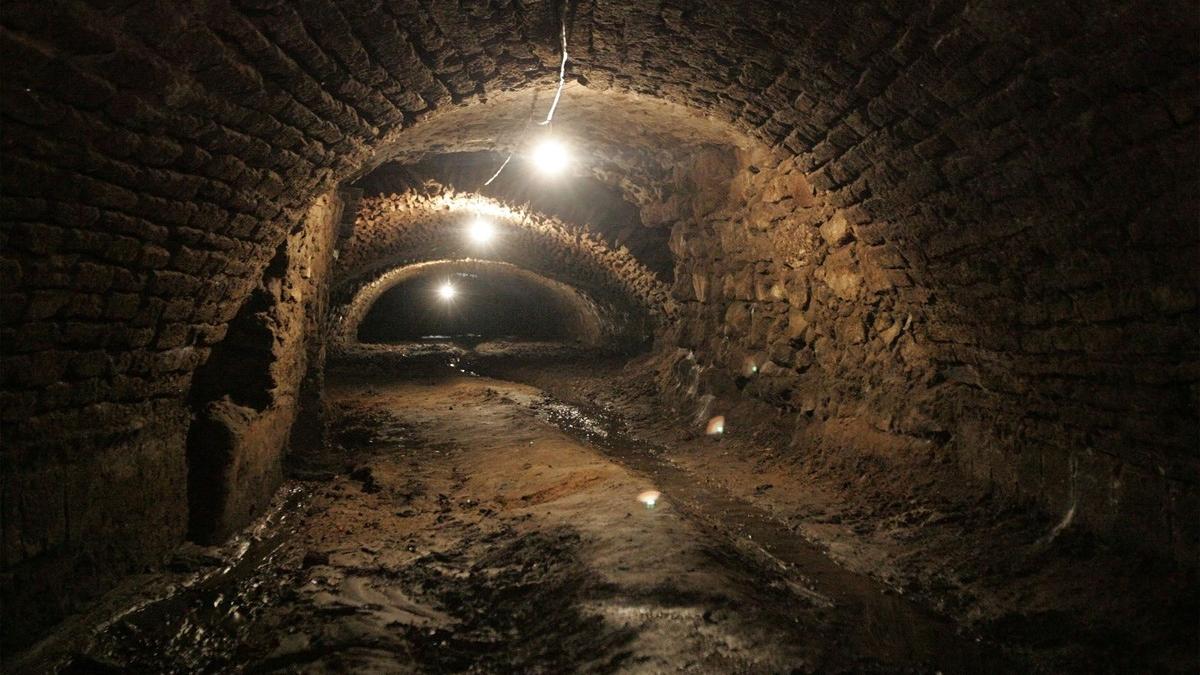 Предназначение древних тоннелей, растянувшихся под всей Европой, не могут объяснить ученые Древние тоннели