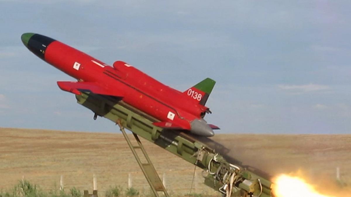 В РФ испытали реактивный беспилотник с напечатанным двигателем Беспилотник "Дань"
