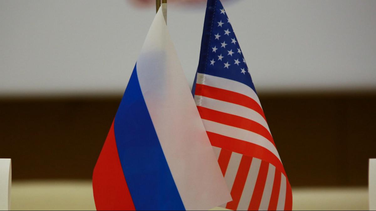 Флаги России и США Флаги России и США