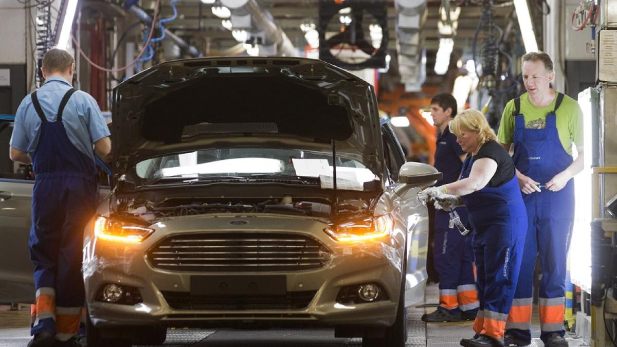 Козак объяснил, почему Ford сворачивает производство в России Козак объяснил, почему Ford закругляется с производством в России