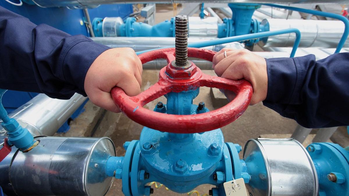 Долги Дагестана за газ выросли еще на 3 миллиарда рублей «Газпром межрегионгаз»: Долги Дагестана за газ выросли на 3,2 млрд