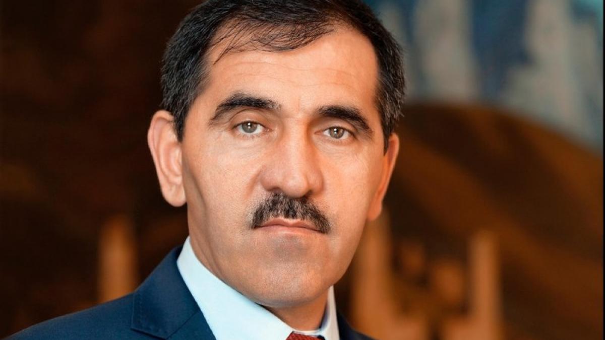 Юнус-Бек Евкуров стал главой Республики Ингушетии в третий раз Юнус-Бек Евкуров стал главой Республики Ингушетии в третий раз