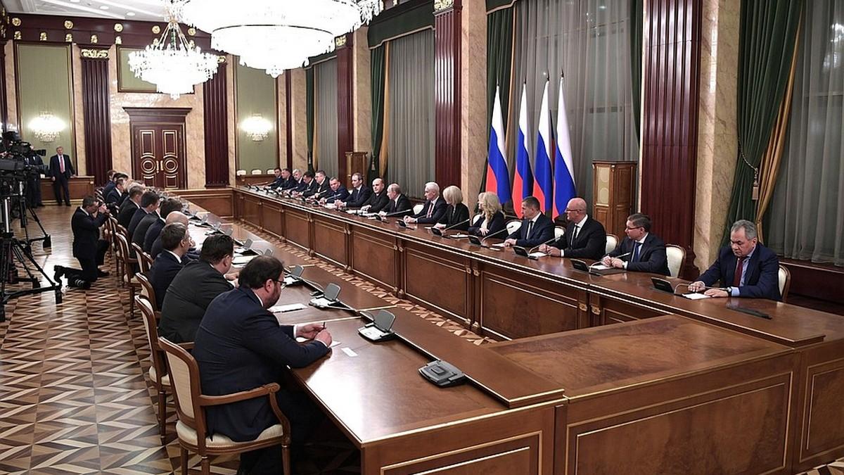 Путин подписал указы о назначении министров социального блока Встреча Владимира Путина с новым составом правительства