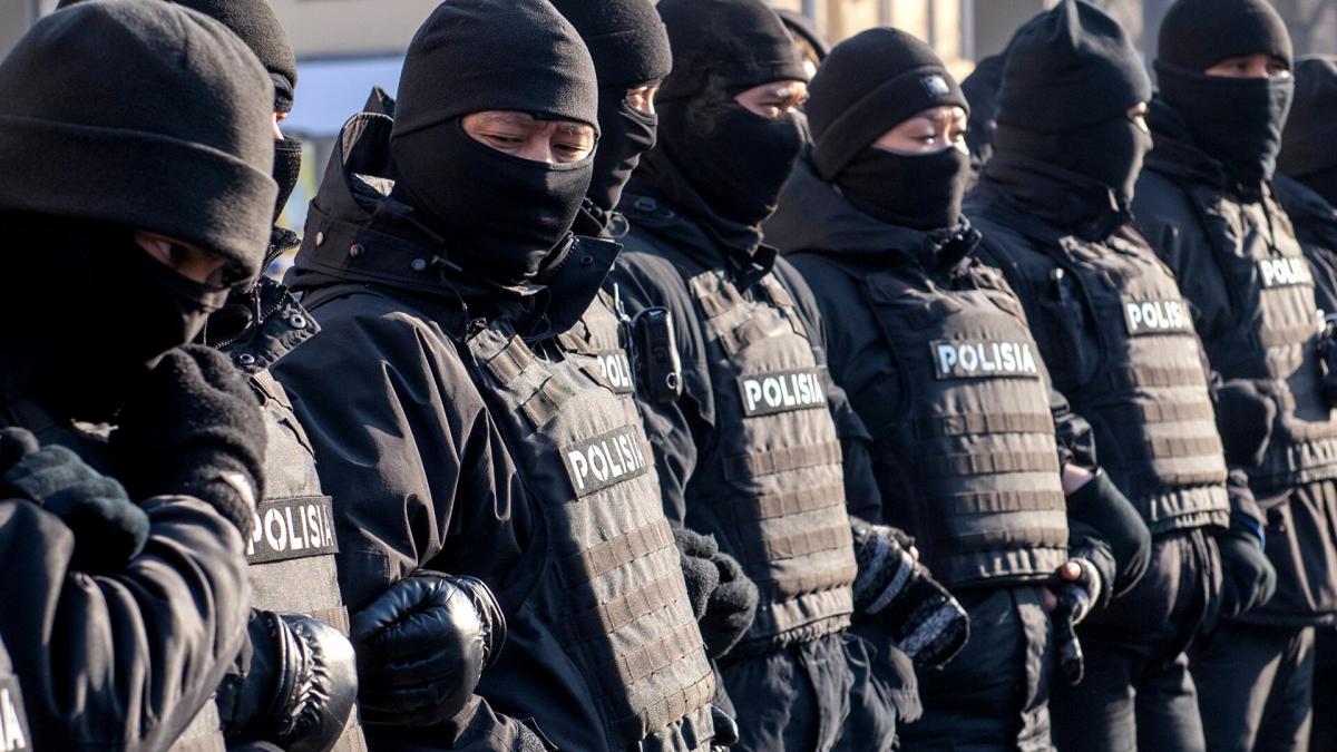В МВД Казахстана заявили, что протестующие будут уничтожены в случае отказа сложить оружие силовики, полиция Казахстана