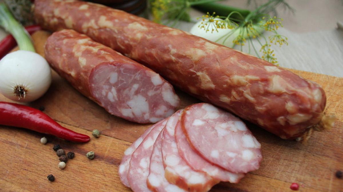 Копченая колбаса домашняя Колбаса с жиром