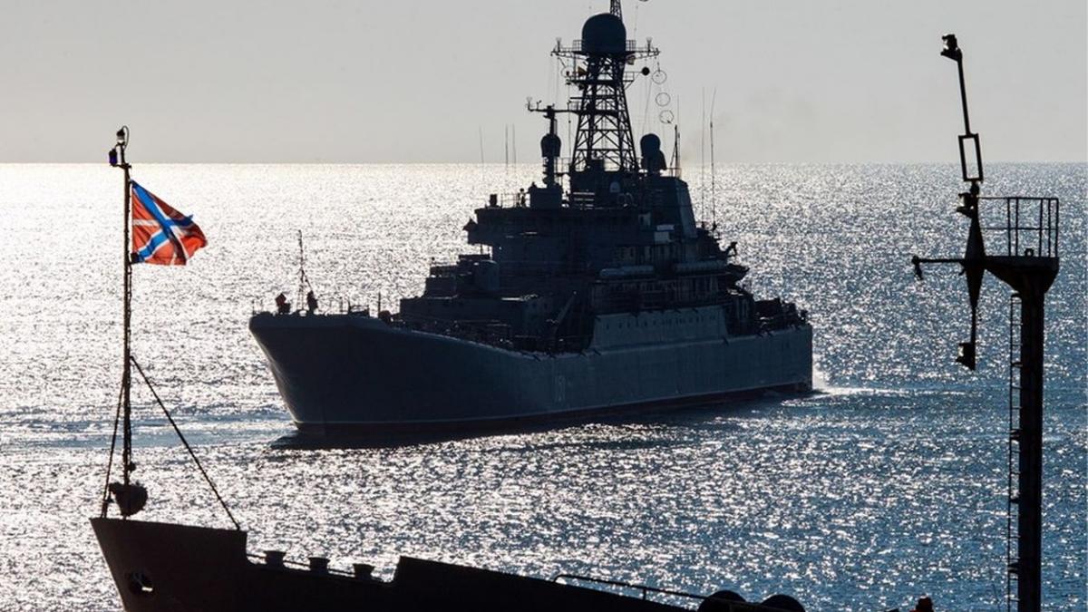 корабли ВМФ РФ в чёрном море самолёт США атаковал корабли России