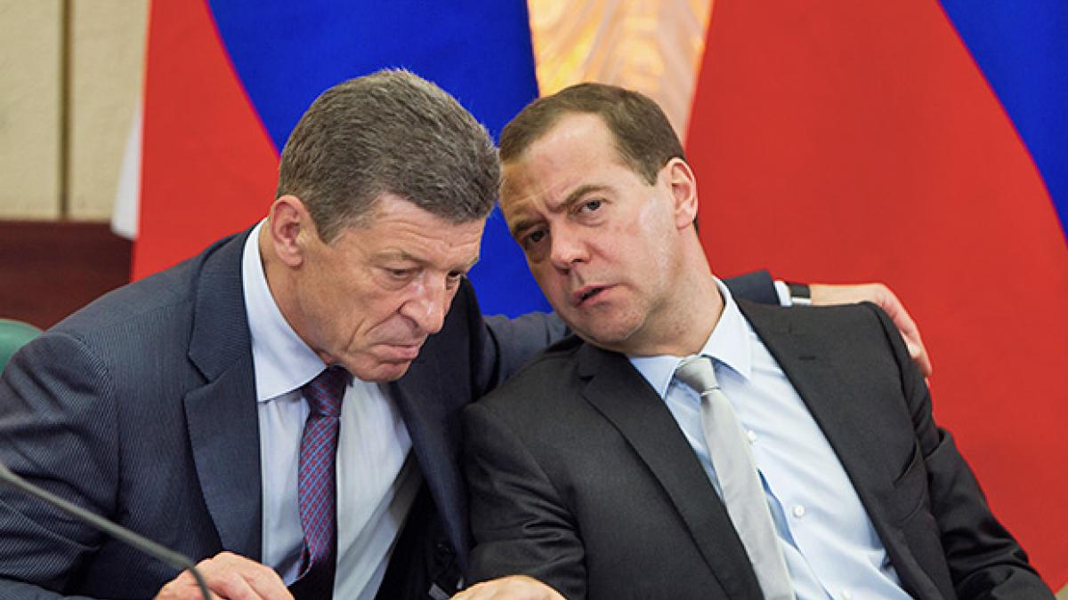Правительство намерено продлить заморозку цен на бензин до лета Правительство намерено продлить заморозку цен на бензин до лета