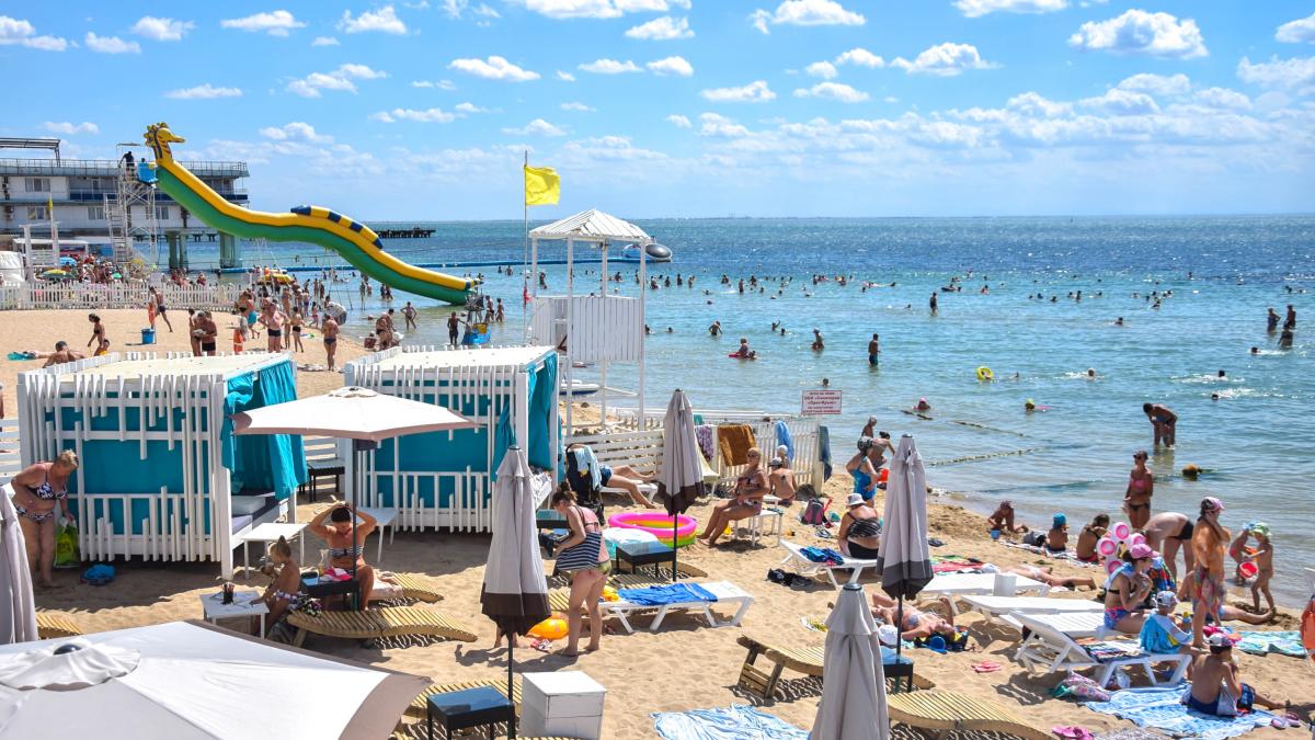 Пляж в Евпатории Крым Крым море пляж