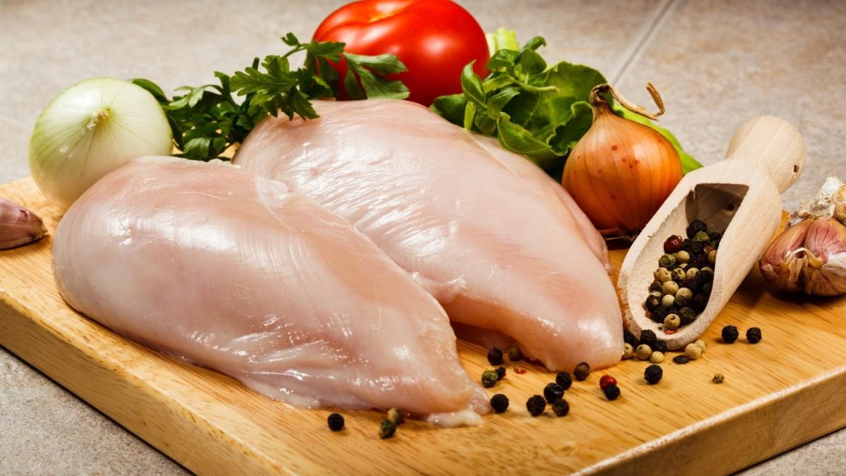 Росконтроль назвал худшие марки куриной грудки Куриное филе
