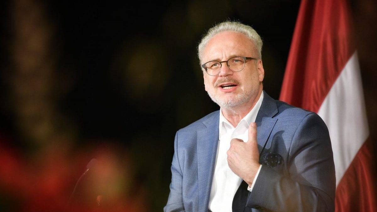 Эгилс Левитс Латвийцев возмутили слова президента Левитса о «чужой войне»
