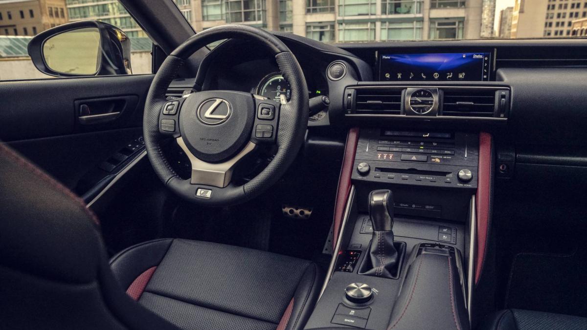 Салон нового Lexus IS Lexus IS салон 2020