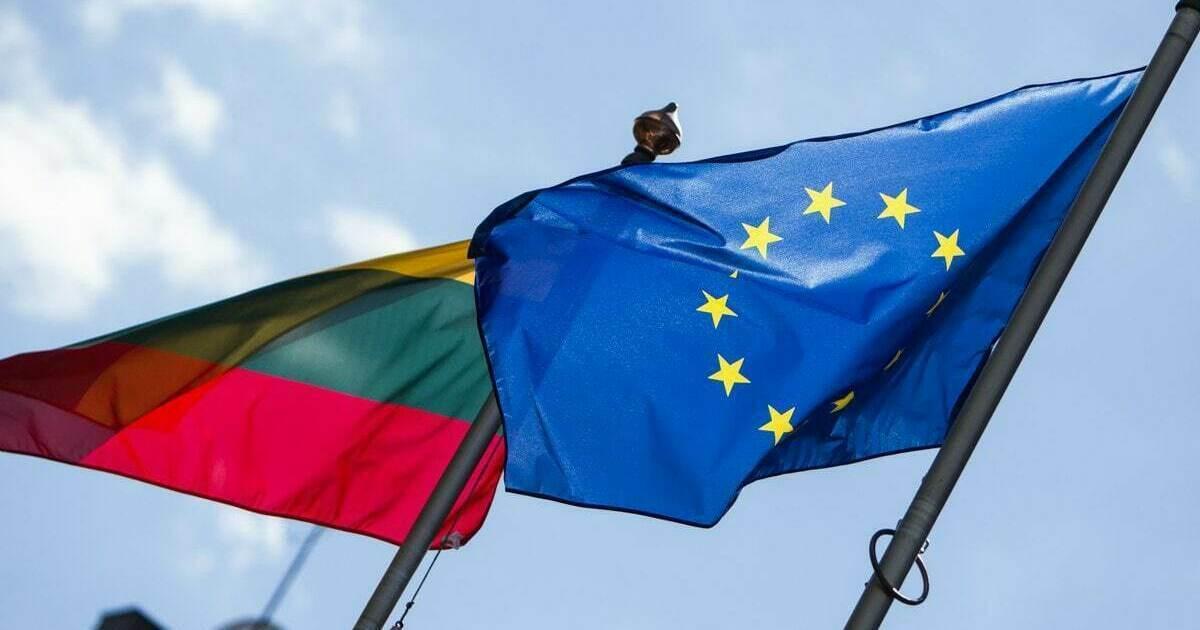 Флаги Литвы и ЕС