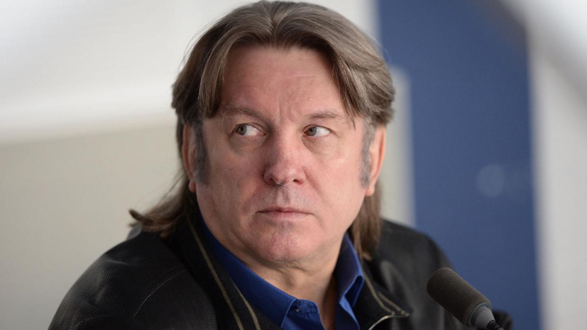 Певец и автор песен Юрий Лоза Юрий Лоза