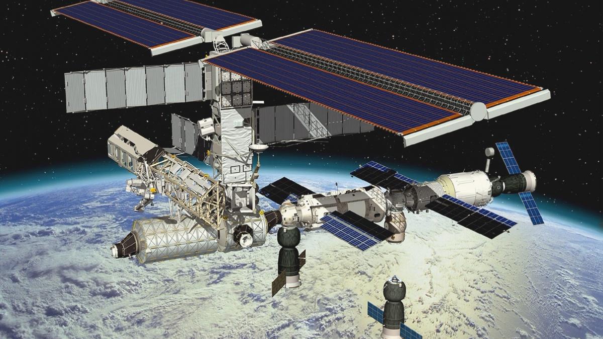 Роскосмос создаст новую орбитальную станцию Орбитальная станция на орбите