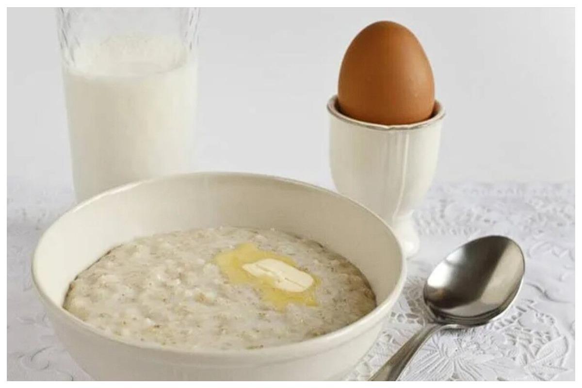 Кардиолог назвал два продукта на завтрак, очищающие сосуды и снижающие «плохой» холестерин