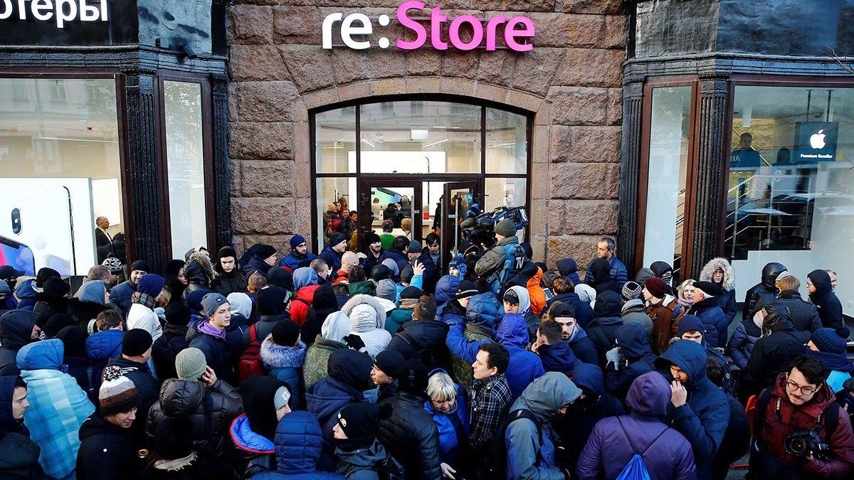 очередь за айфоном в России компания Apple