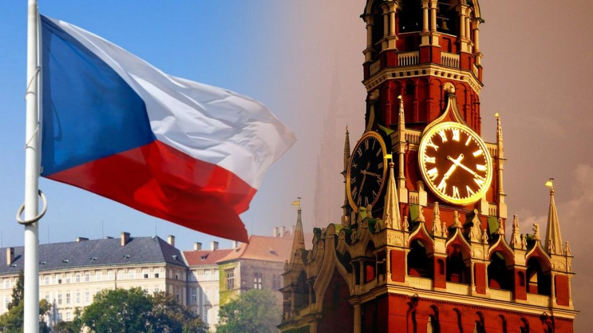 Кремль и флаг Чехии В России нашли нестандартный ответ для «перевоспитания» Чехии