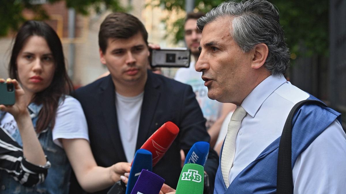Пашаев напишет жалобу президенту по поводу поведения медиков Эльман Пашаев