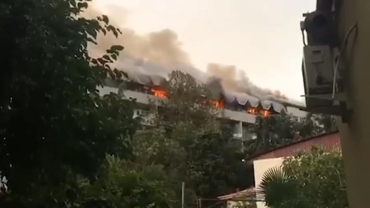Пожар в санатории Минобороны в Крыму Пожар в санатории Минобороны в Крыму