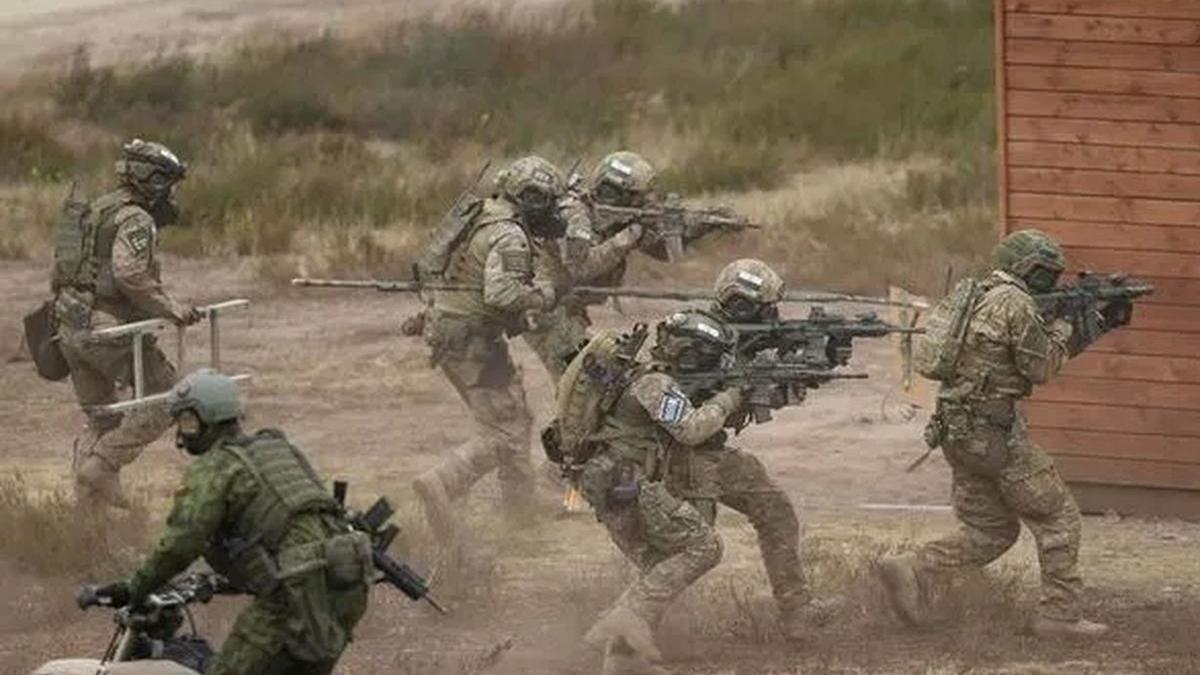 военные Польши на учениях польские военные
