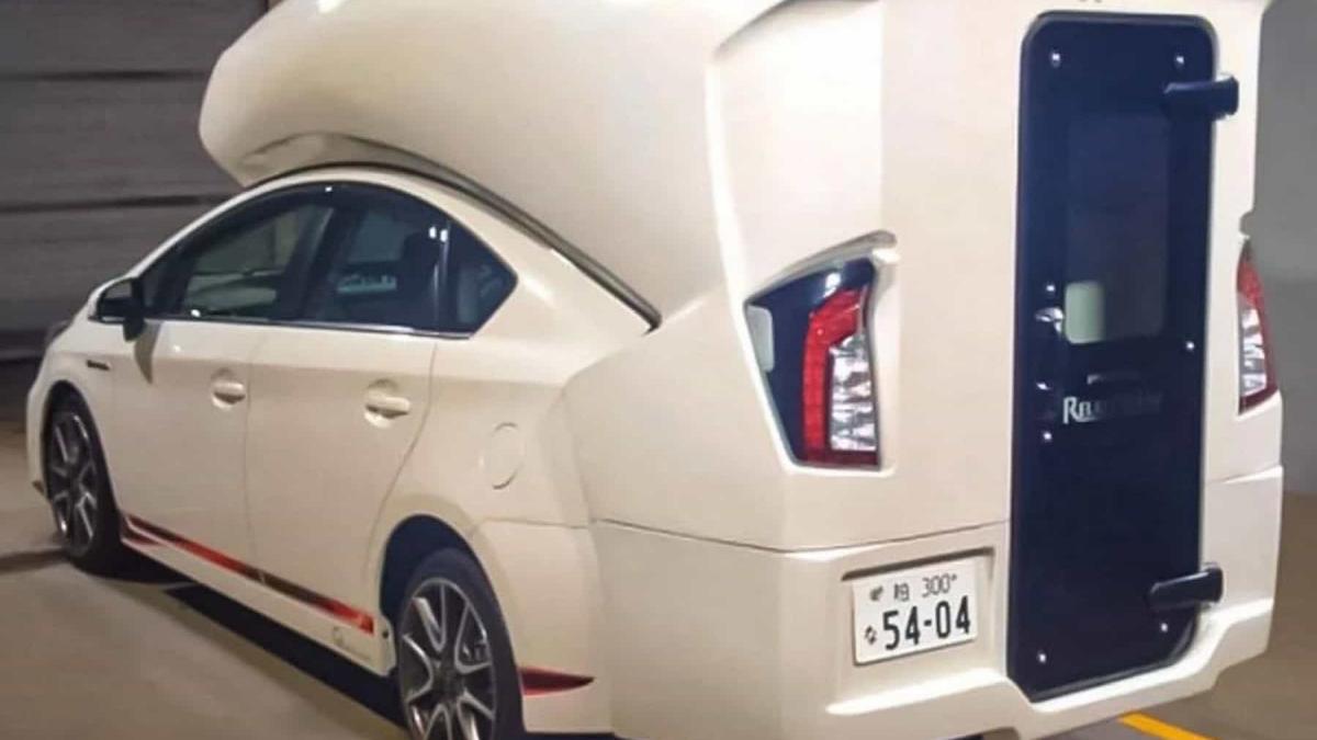 Toyota Prius 30 автодом В Японии создали уникальный дом на колесах на базе Toyota Prius 30