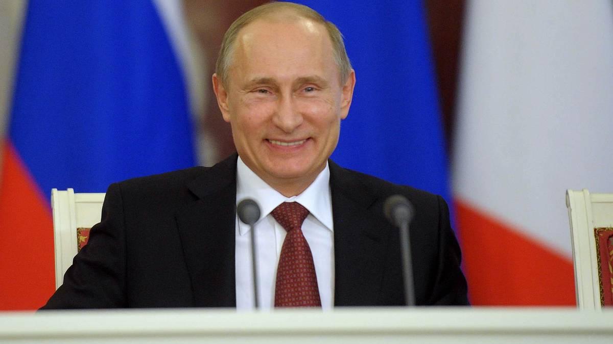Путин взял выходной и съездил в Сибирь в честь своего 67-летия, видео Путин взял выходной и съездил в Сибирь в честь своего 67-летия, видео
