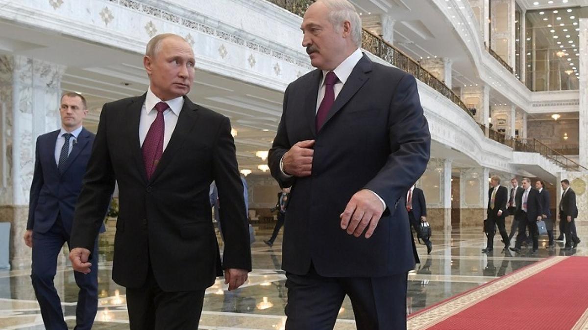 Лукашенко рассказал о введении совместной валюты России и Белоруссии Лукашенко высказался о введении единой валюты с Россией