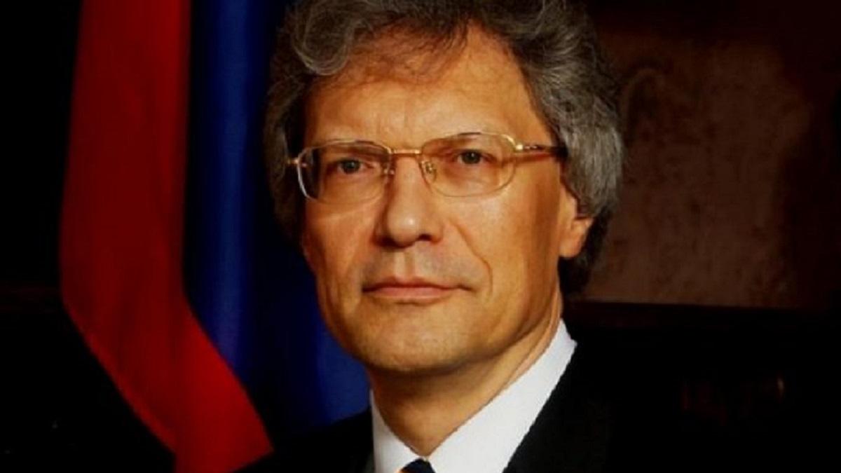 Посол РФ в Италии ответил на обвинения в выставлении «счета» за гуманитарную помощь Посол РФ в Италии Сергей Разов