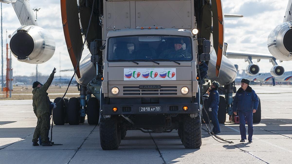 Немецкие СМИ прокомментировали помощь РФ Италии в борьбе с коронавирусом Россия помогает Италии