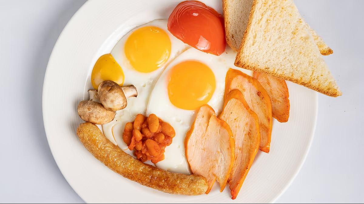  Диетолог назвала самые вредные популярные завтраки