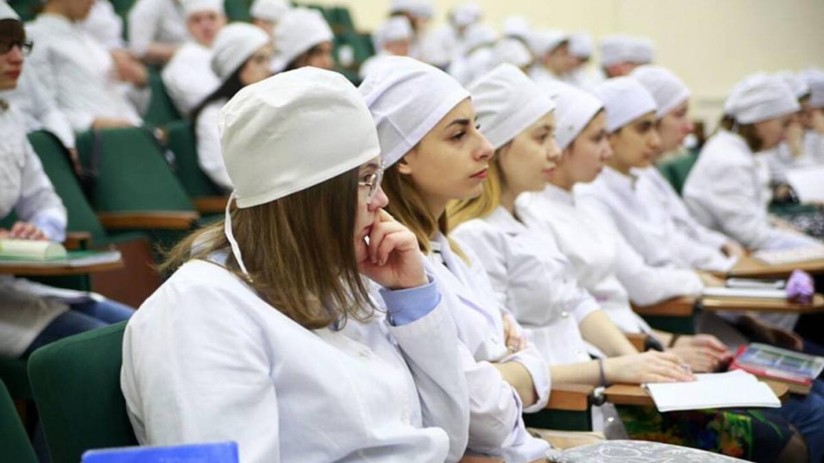 Студенты-медики Студенты-медики