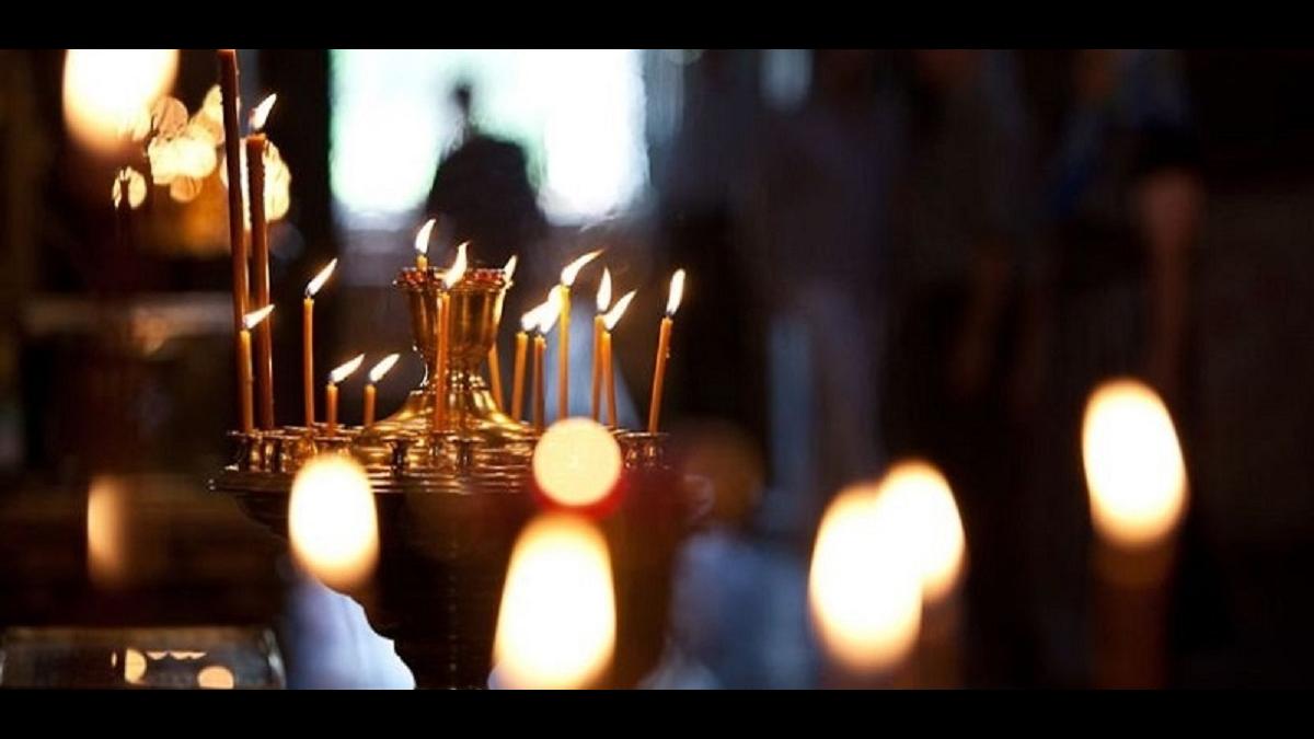 Свечи в храме Свечи в храме