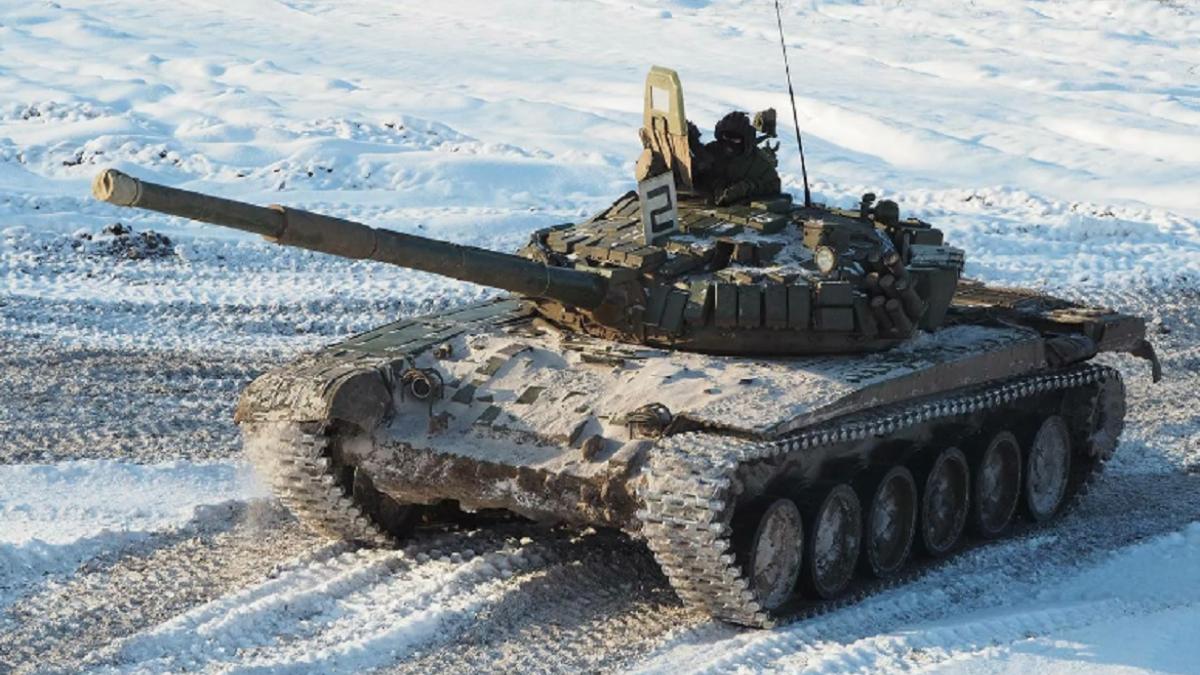 Российский танк зимой Танк РФ зимой