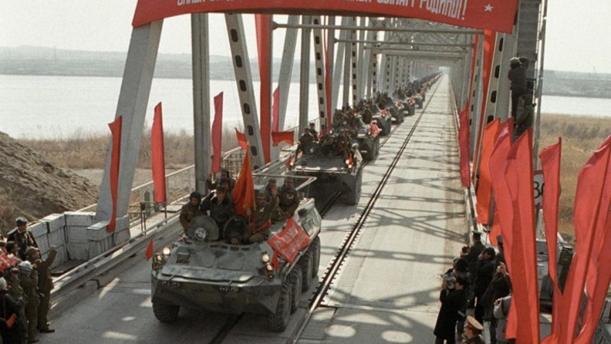 Пропавший без вести в Афганистане советский летчик жив: СМИ рассекретили его имя Пропавший без вести в Афганистане советский летчик жив: СМИ рассекретили его имя