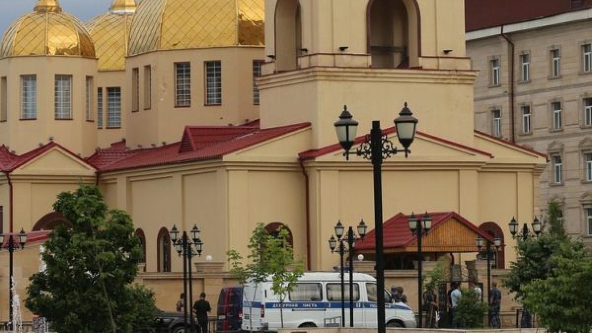 Нападение на храм в Грозном совершили террористы Нападение на храм в Грозном совершили террористы