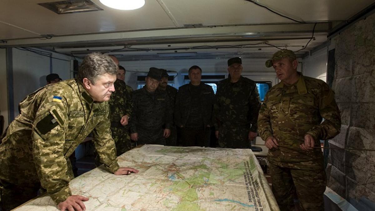 Порошенко и военные Порошенко и военные