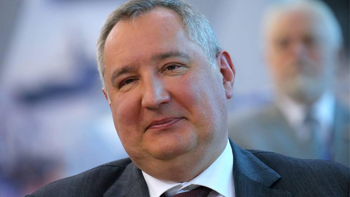 Дмитрий Рогозин Рогозин о "дырке" в обшивке "Союза"