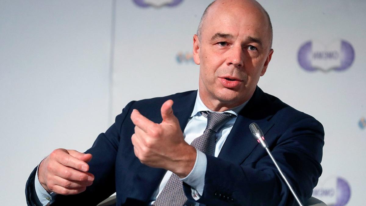 Силуанов рассказал, как отразится на российской экономике падение цен на нефть Силуанов рассказал, как отразится на российской экономике падение цен на нефть